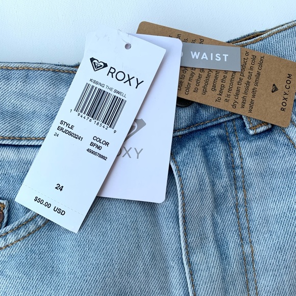 🔥ROXY Kissing The Swell Denim Shorts🔥 - Picture 10 of 10
